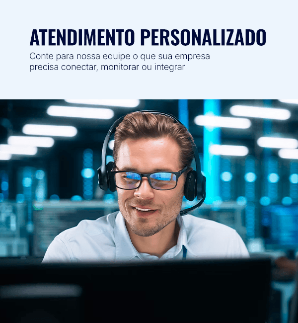 Atendimento personalizado — especialista da 4Tronics em atendimento com headset